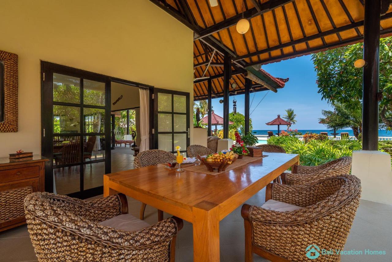 Villa Namaste - Beachfront At Lovina 10P, Pool, Bbq Banjar  ภายนอก รูปภาพ