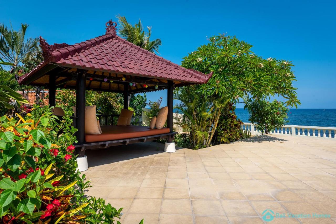 Villa Namaste - Beachfront At Lovina 10P, Pool, Bbq Banjar  ภายนอก รูปภาพ