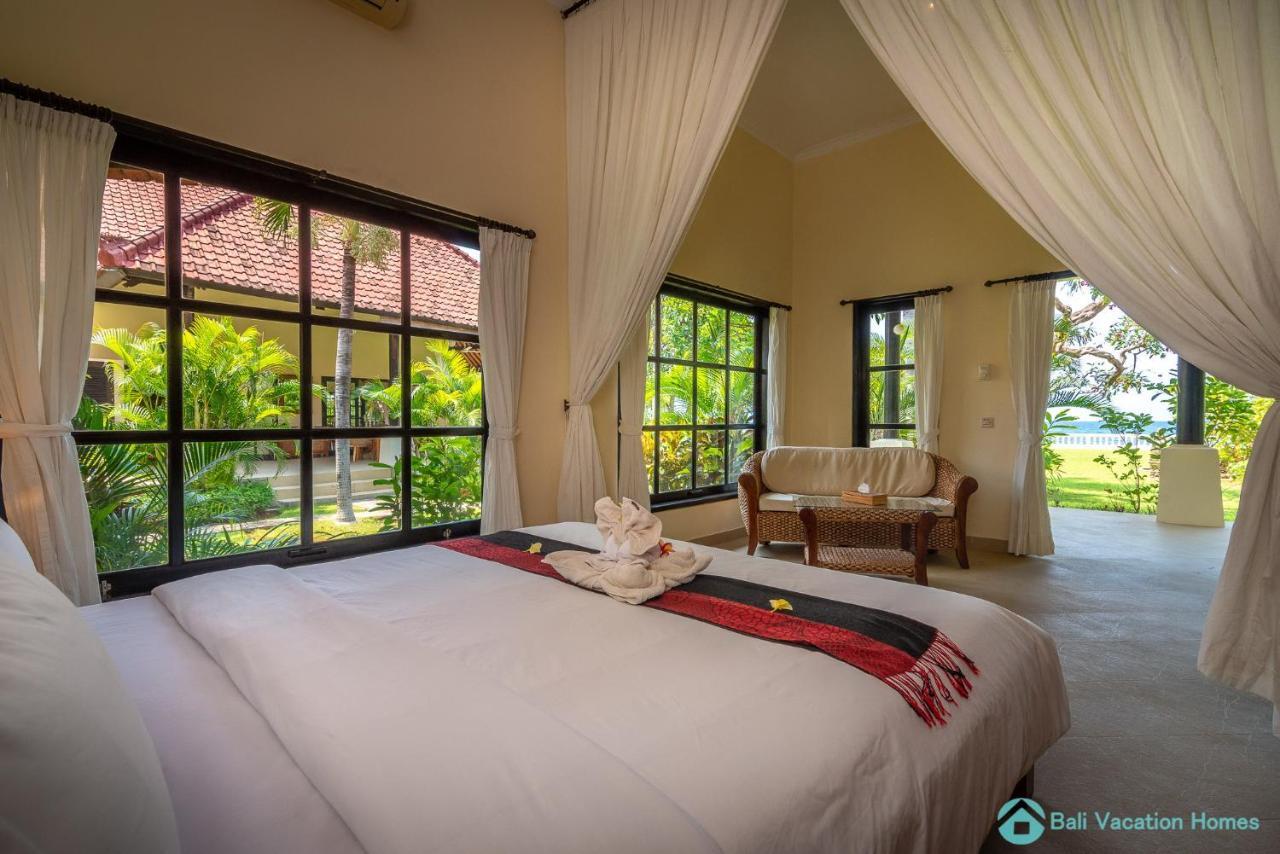 Villa Namaste - Beachfront At Lovina 10P, Pool, Bbq Banjar  ภายนอก รูปภาพ