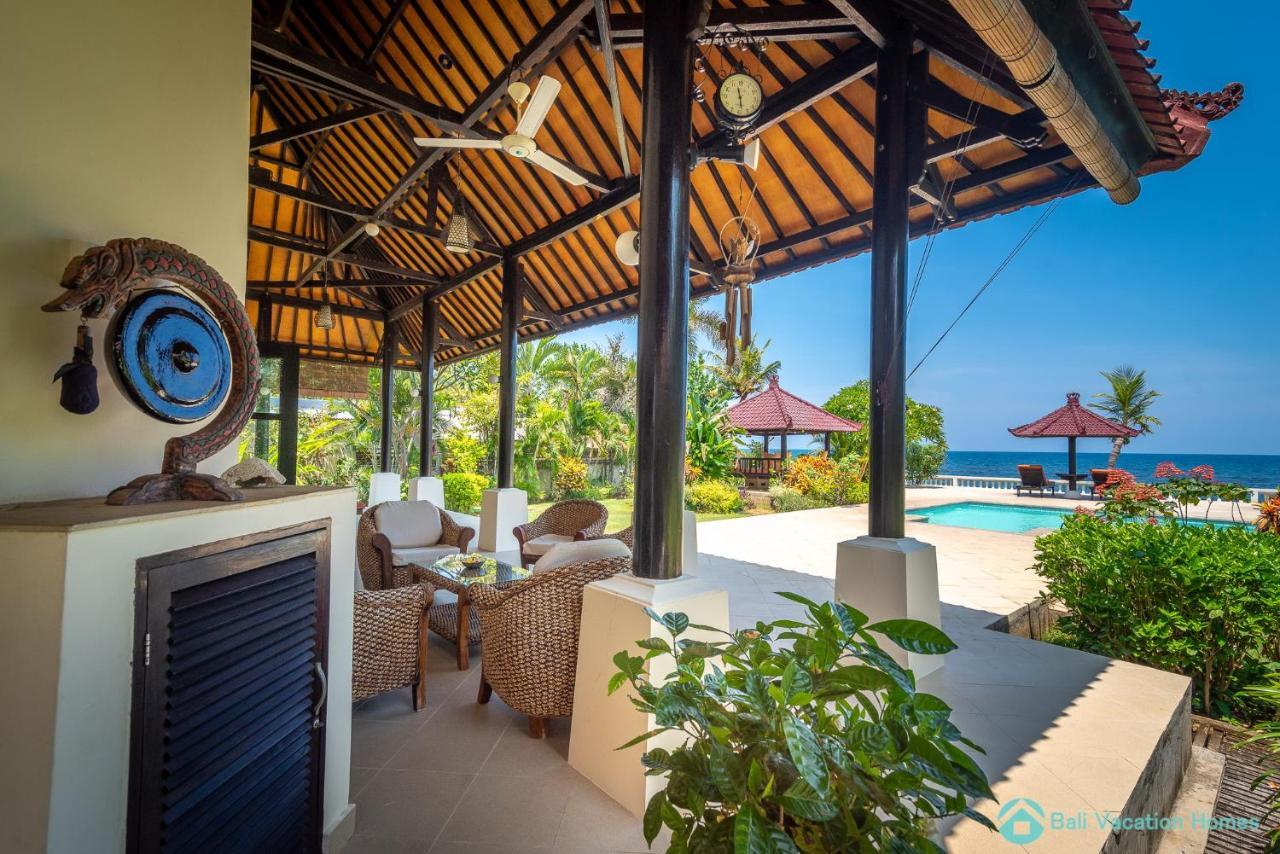 Villa Namaste - Beachfront At Lovina 10P, Pool, Bbq Banjar  ภายนอก รูปภาพ