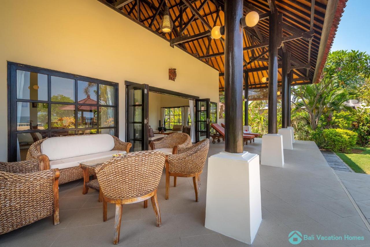 Villa Namaste - Beachfront At Lovina 10P, Pool, Bbq Banjar  ภายนอก รูปภาพ