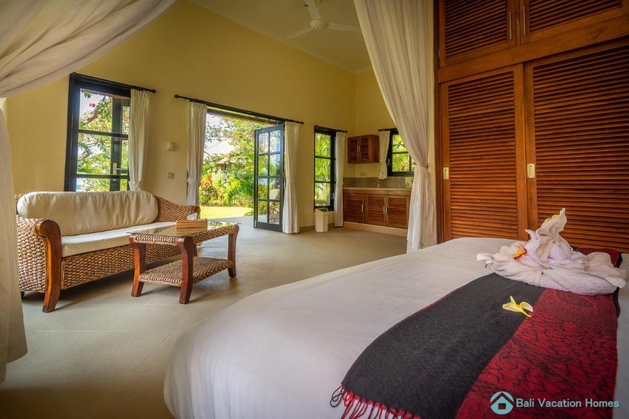 Villa Namaste - Beachfront At Lovina 10P, Pool, Bbq Banjar  ภายนอก รูปภาพ