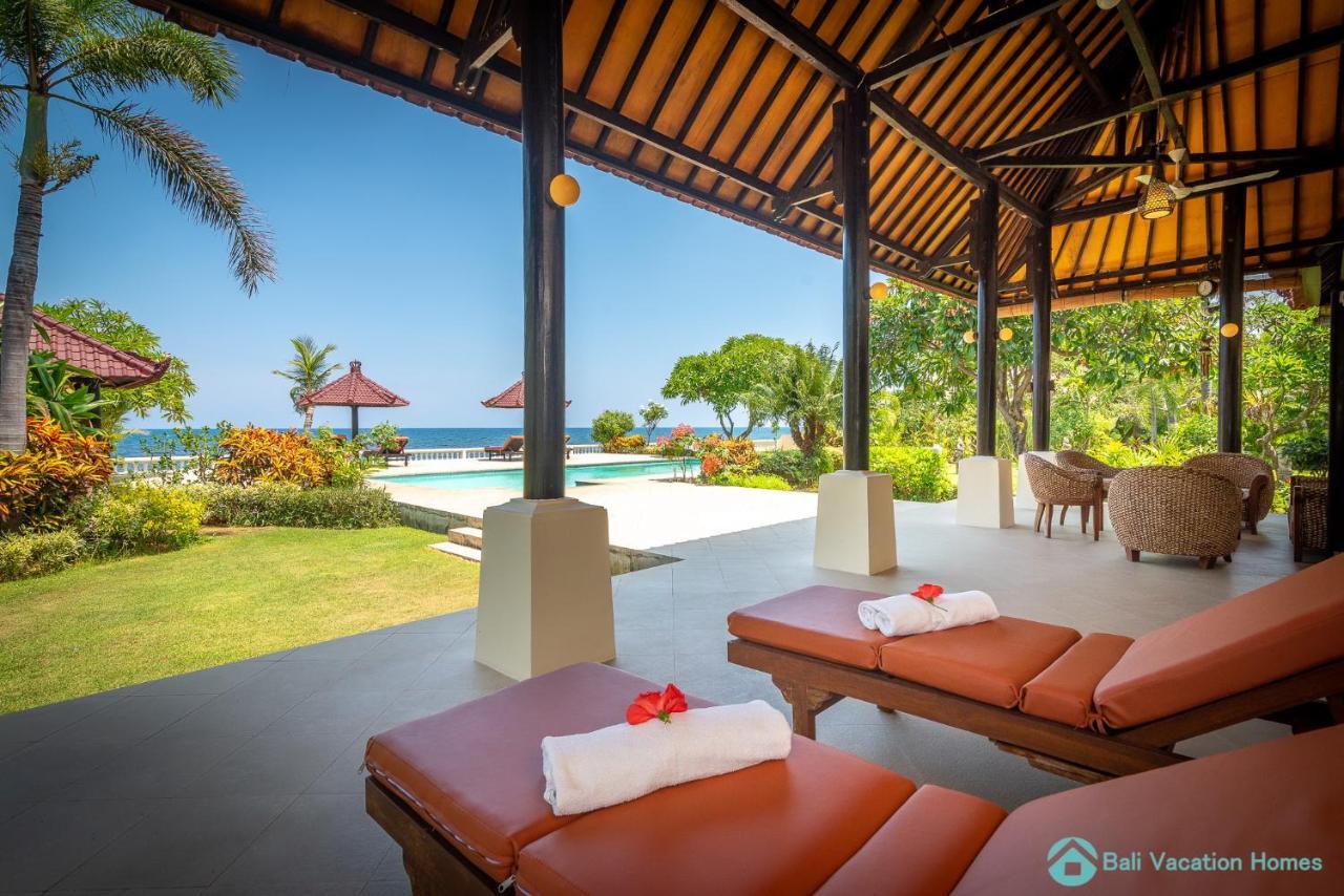 Villa Namaste - Beachfront At Lovina 10P, Pool, Bbq Banjar  ภายนอก รูปภาพ